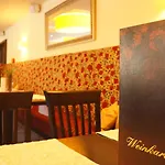 فندق Moselhotel & Restaurant Zur Traube Gmbh لوف