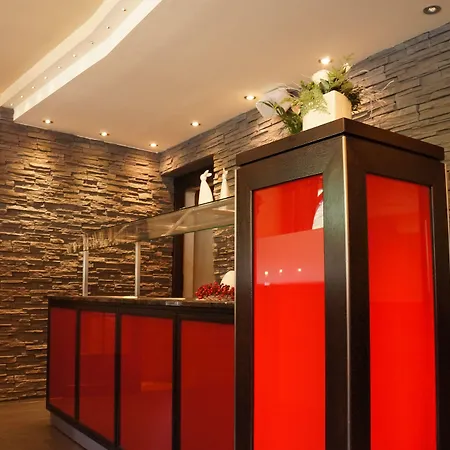 Moselhotel & Restaurant Zur Traube Gmbh Ξενοδοχείο Löf