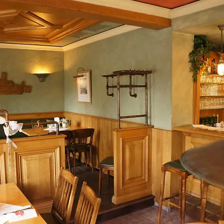 Moselhotel & Restaurant Zur Traube Gmbh Ξενοδοχείο