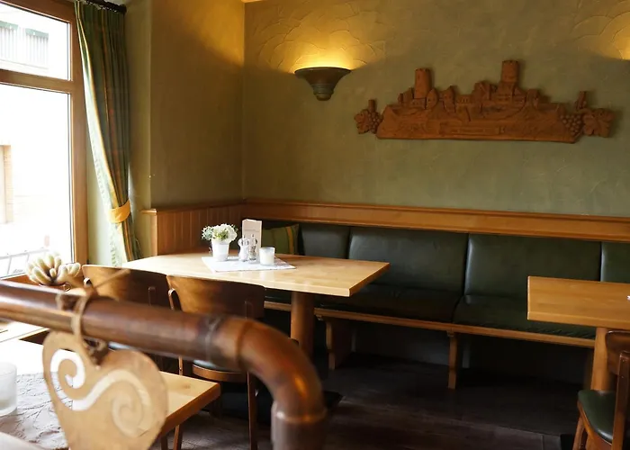 Ξενοδοχείο Moselhotel & Restaurant Zur Traube Gmbh